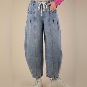 Very J Light Blue Ankle Barrel Jeans